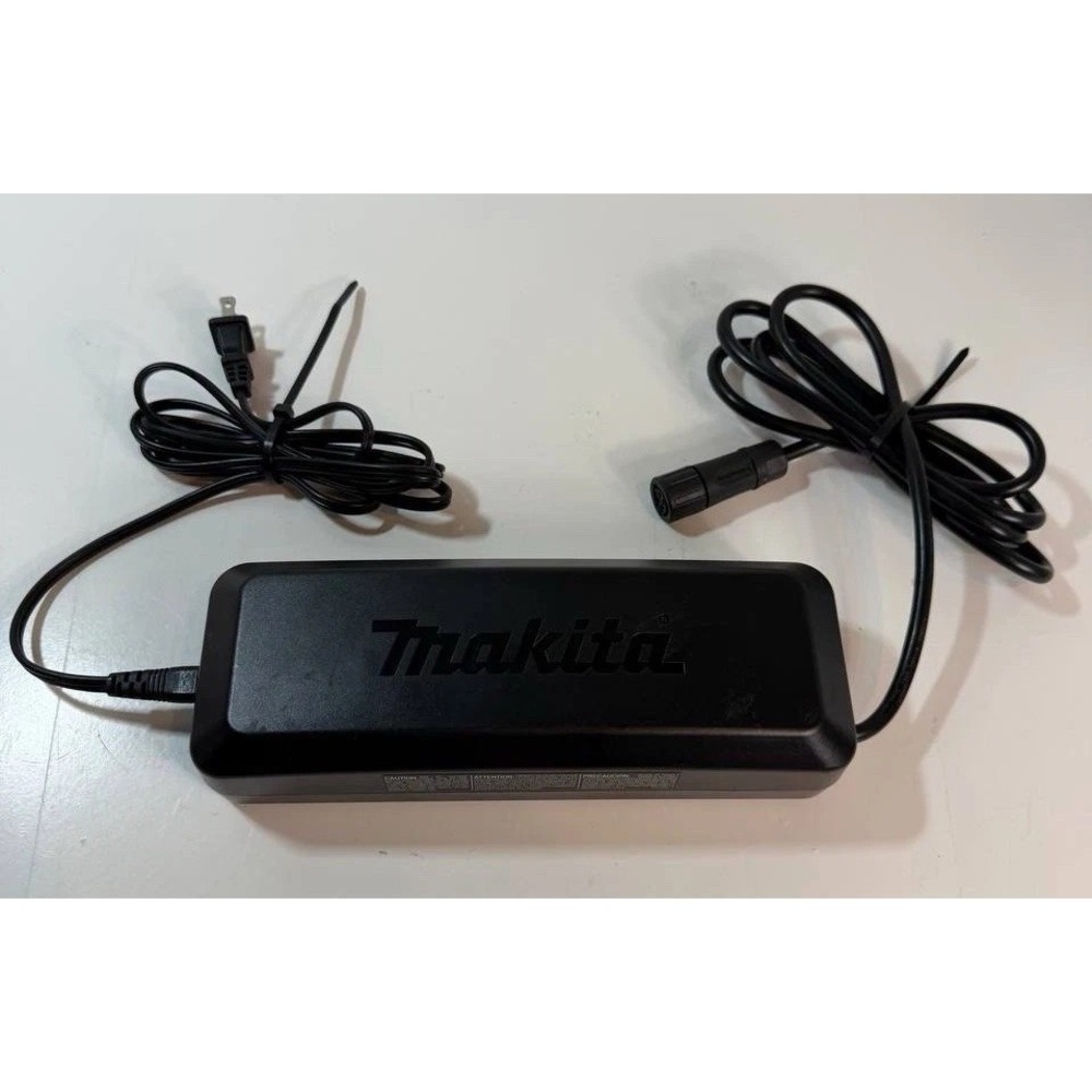 Makita DC4001 40V Max XGT Battery Charger